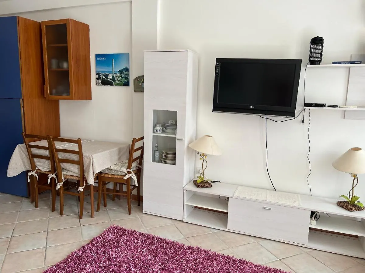Santa Margherita Di Pula Apartment