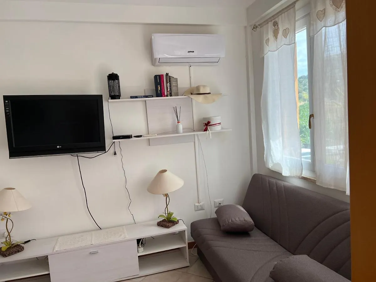 Santa Margherita Di Pula Apartment