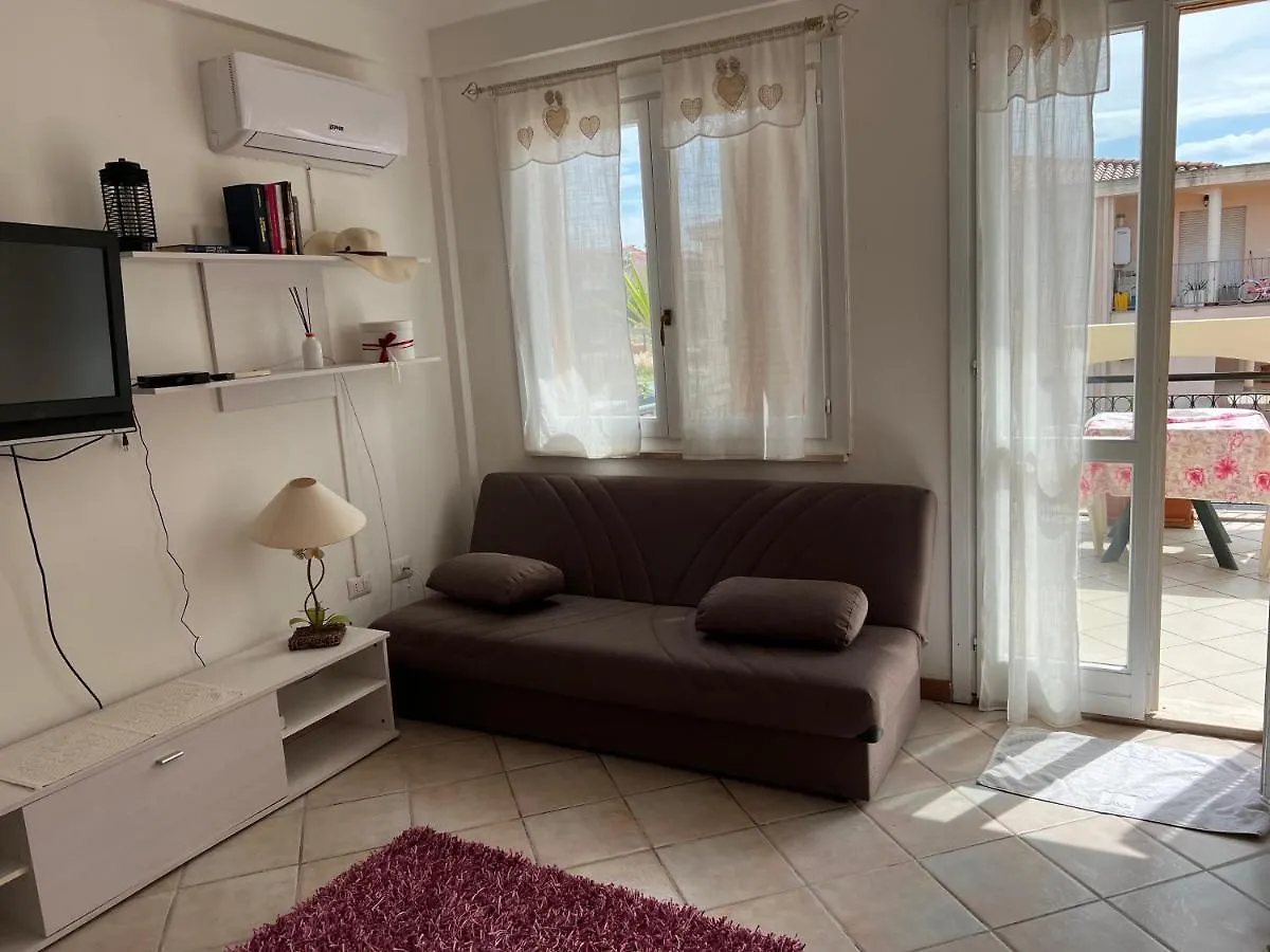 Santa Margherita Di Pula Apartment